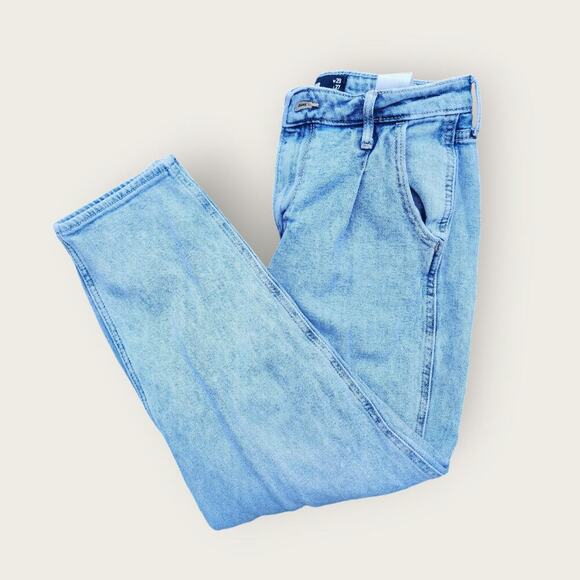 Hollister Junior/Ladies Sz 9R Ultra High-rise Mom Tapered pleated Jeans - Picture 4 of 4